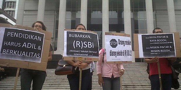 Ini Alasan MK Batalkan Status RSBI/SBI